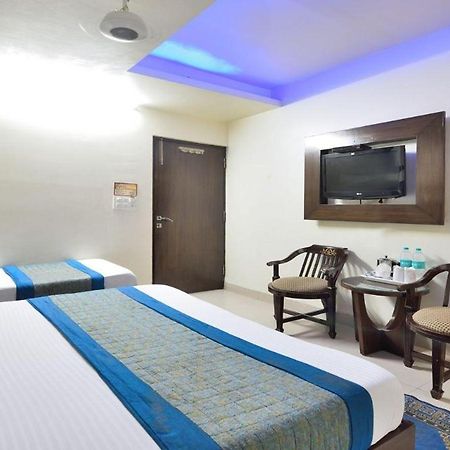 Hotel Sai International New Delhi Luaran gambar